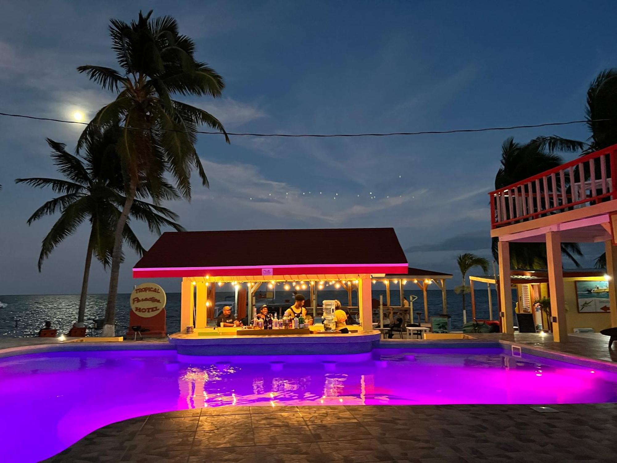 Tropical Paradise Express Caye Caulker Kültér fotó