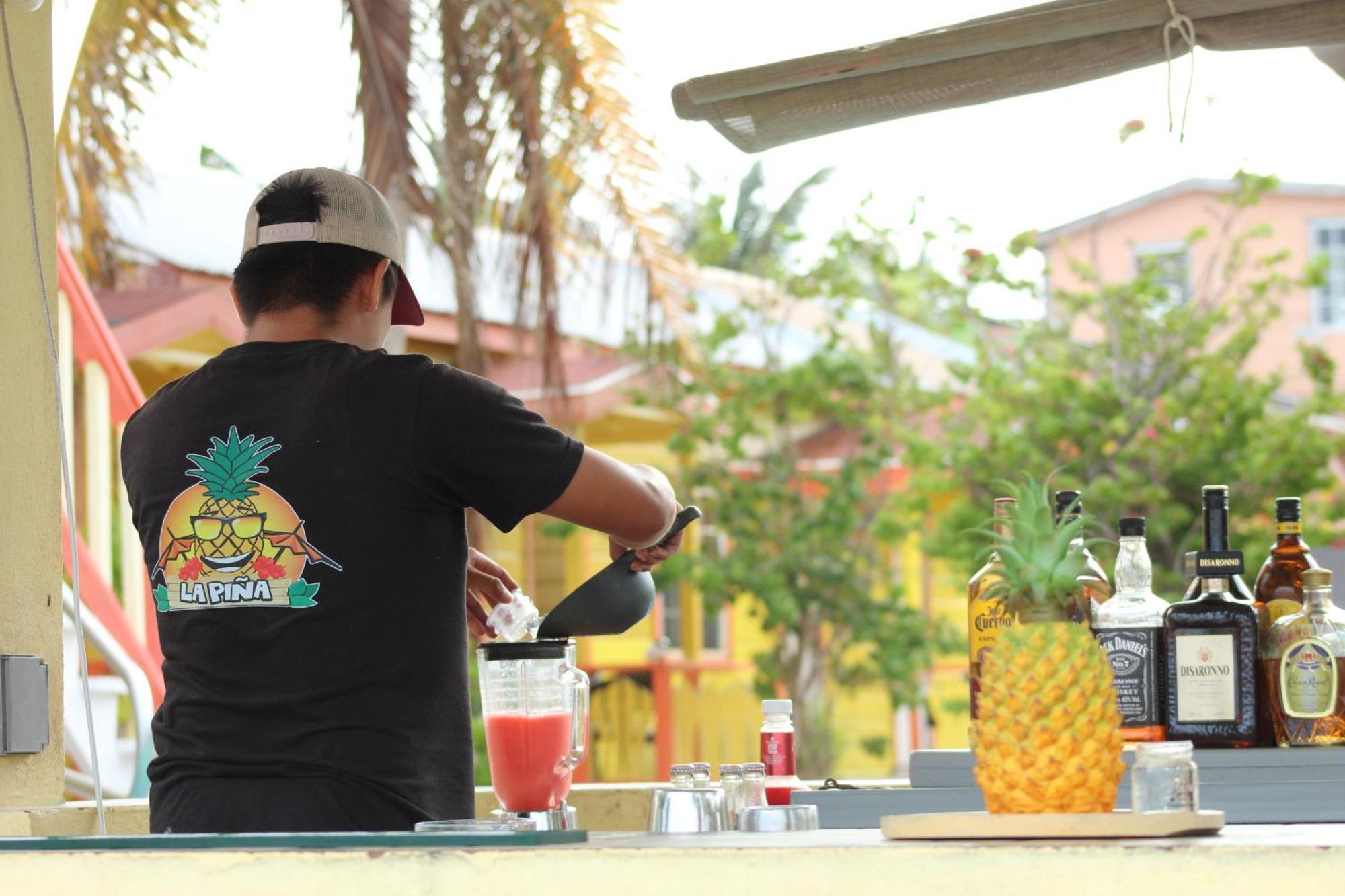 Tropical Paradise Express Caye Caulker Kültér fotó