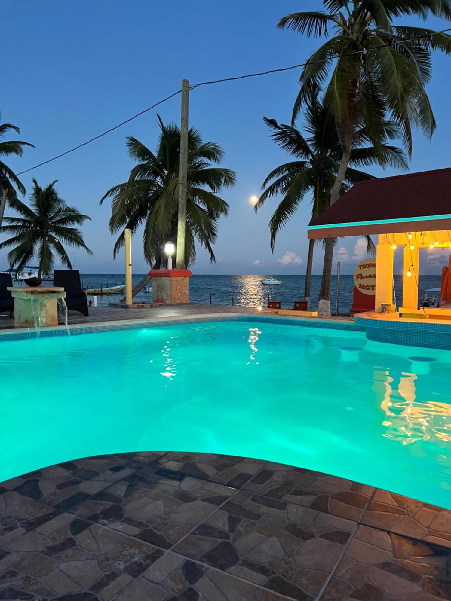 Tropical Paradise Express Caye Caulker Kültér fotó